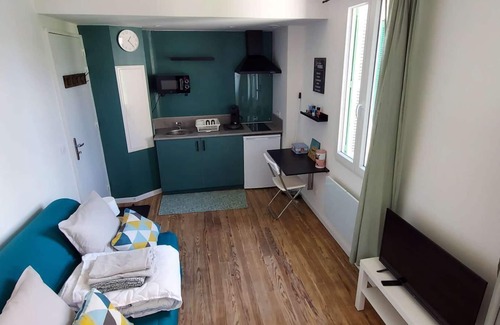 Lourdes Apartment | 3-3 Cosy studio near train station and town center