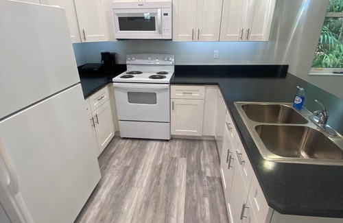 Palm Coast Cottage | 3/4 of mile to beach, 2-bedroom cottage, in the Hammock, Palm Coast