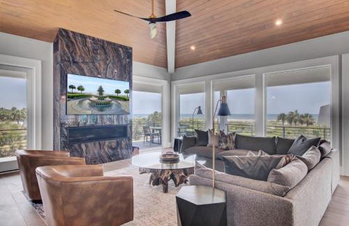 Isle of Palms House | 3 47th Avenue by AvantStay Oceanfront Private Pool View