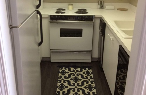 High Point Condo | 3 Bd/3 Ba Conveniently Located Near Market & High Point University