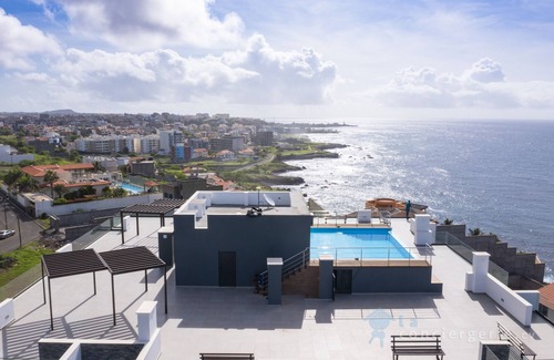 Praia Apartment | 3 bdr aprt, rooftop pool & seaview - LCGR