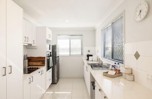 Rocklea Apartment | 3 Bdr Apt! Garage! Balcony! GST Credits! 119D3