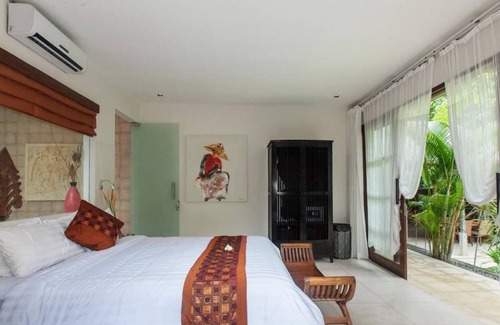 Batubelig Villa | 3 BDR Batubelig Awesome villa Liang at Seminyak