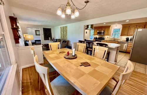 Oak Ridge Apartment | 3 Bdrm in Oak Ridge. High Point, Greensboro, W.S