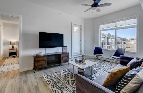 Sage Hill Apartment | 3 Bed 1.5 Bath 20 min DT 1 hour Canmore