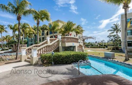 Las Carreras Apartment | 3 Bed 2 Bath 2 Parking 5 pools