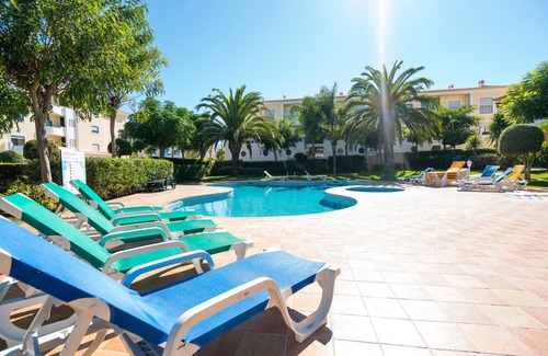 Porto de Mos Apartment | 3 Bed/2 bath apt, terraces, pool, walk to beach