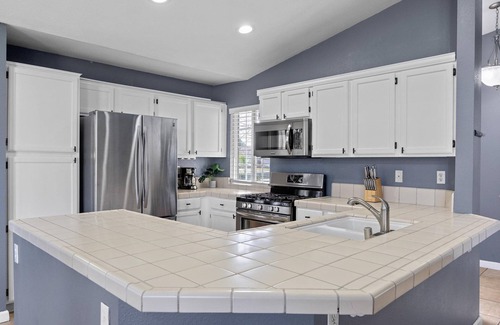 Greenacres House | 3 Bed 2 Bath, Office Space, Community Pool - Available Now