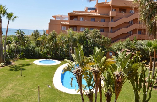 Puerto de la Duquesa Apartment | 3 BED 3 BATH DUPLEX APT, POOL, BEACH 5 MIN WALK