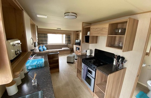 Great Yarmouth House | 3 Bed 8 Berth Caravan in California Cliffs - D53
