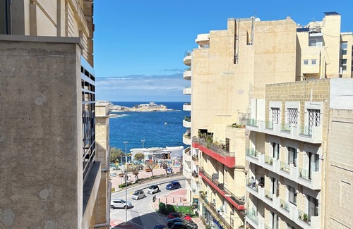 Tower Road Apartment | 3-bed apartment in Sliema with sea views