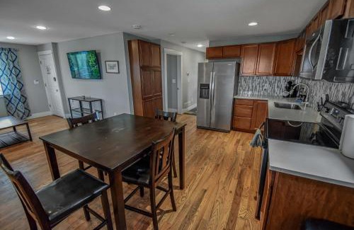 Berkley House | 3 bed home with huge yard near Hidden Lake