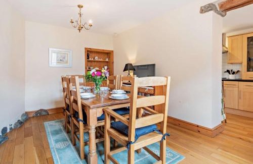 Braithwaite House | 3 Bed in Braithwaite SZ153