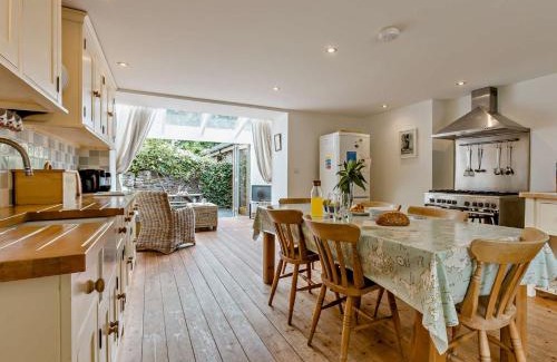 Jacobstow House | 3 Bed in Crackington Haven COHOU