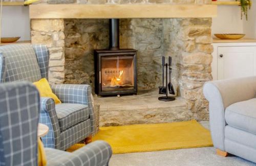 Redruth House | 3 Bed in Porthtowan 88102