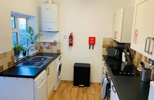 Salisbury Apartment | 3 Bed in Salisbury sleeps 6