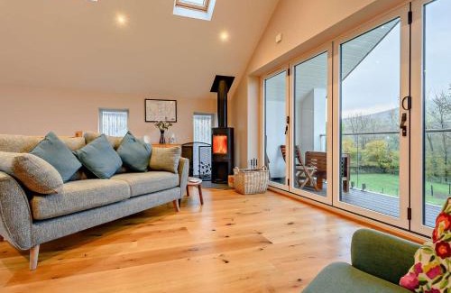 Threlkeld House | 3 Bed in Threlkeld 93589
