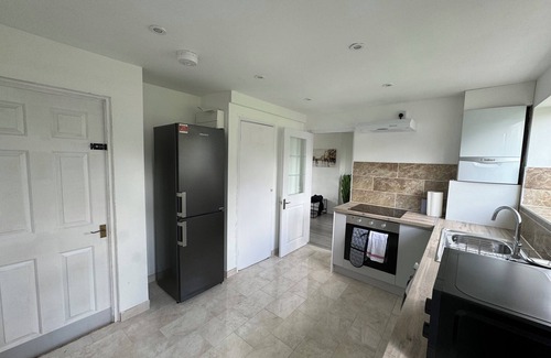 Reading House | 3-Bed Refurbished Reading House