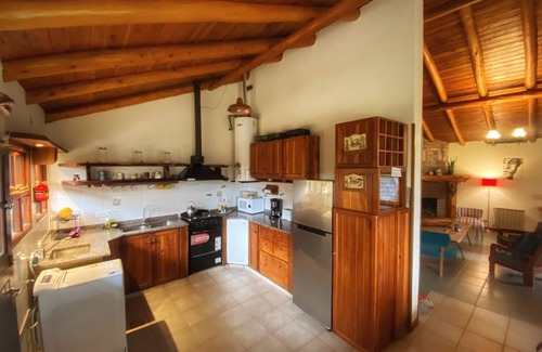 San Carlos de Bariloche House | 3-bedroom family house and home