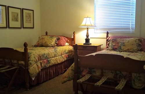 Mineola Apartment | 3 Bedroom 2 Bath apartment with wood-burning fireplace