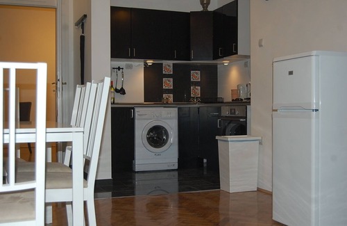 Erzsebetvaros Apartment | 3 bedroom 2 bathroom baclony suite at Opera , personal welcome & private tours