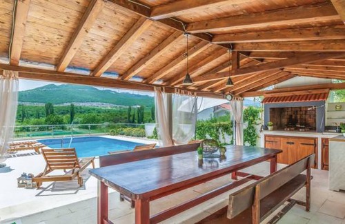 Blato na Cetini House | 3 bedroom accommodation in Blato na Cetini