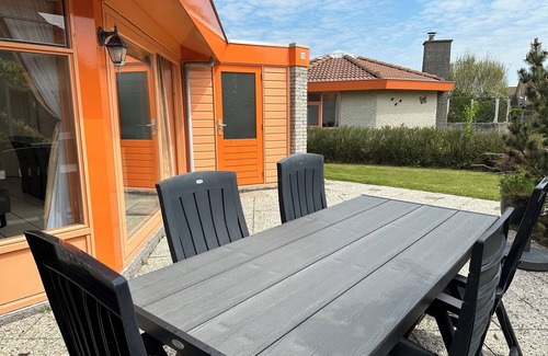 Julianadorp aan zee Cottage | 3 bedroom accommodation in Julianadorp aan Zee