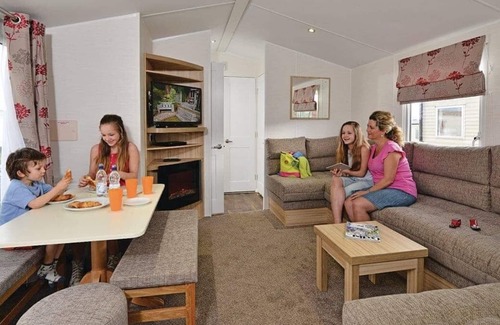 Hayling Island House | 3 bedroom accommodation in Hayling Island