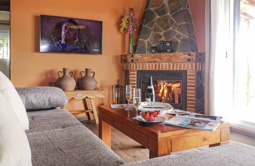Algatocin House | 3 bedroom accommodation in Algatocin