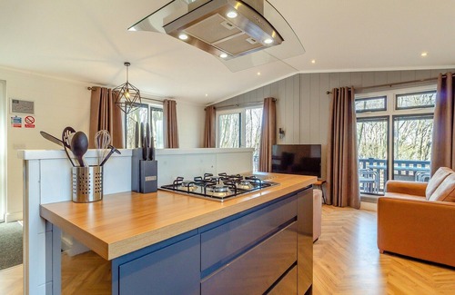 Woolverstone Cabin | 3 bedroom accommodation in Woolverstone, Ipswich