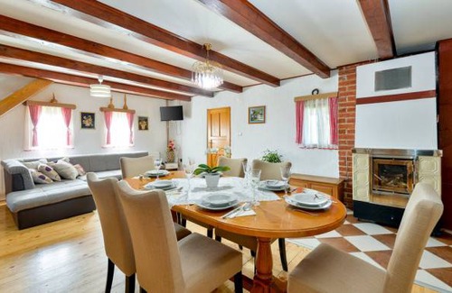 Bedenica House | 3 bedroom accommodation in Bedenica