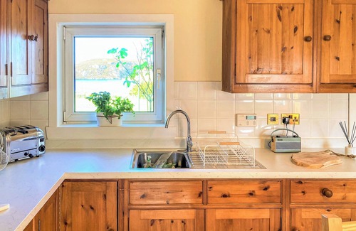 Isle of Lewis Cottage | 3 bedroom accommodation in Grimshader