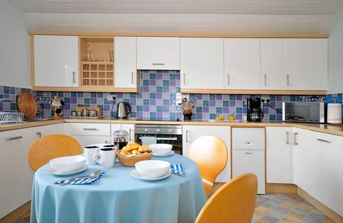 Morfa Bychan Cottage | 3 bedroom accommodation in Black Rock Sands, near Criccieth
