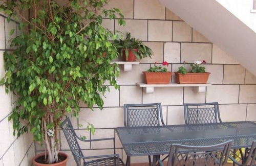 Pucisca Apartment | 3 bedroom accommodation in Pucisca