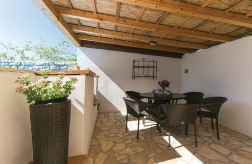 Snasici House | 3 bedroom accommodation in Snasici