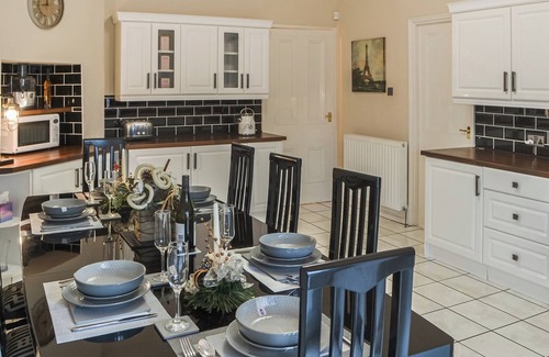 Tynemouth Cottage | 3 bedroom accommodation in Tynemouth