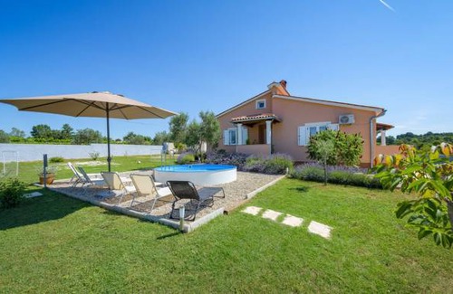 Bibici House | 3 bedroom accommodation in Bibici