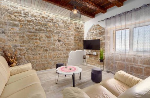 Kucine House | 3 bedroom accommodation in Kucine