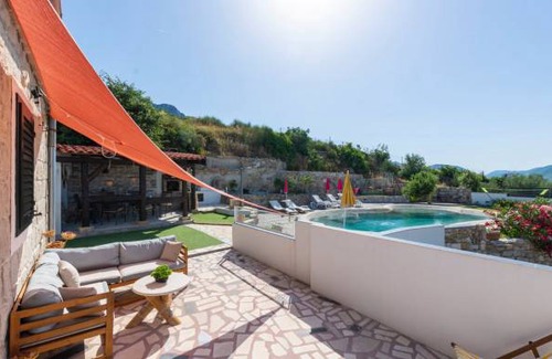 Kucine House | 3 bedroom accommodation in Kucine