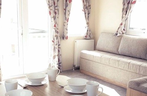 Towyn House | 3 bedroom accommodation in Towyn, Conwy