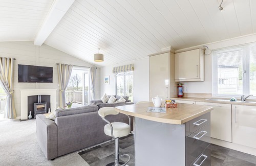 White Cross Ski Chalet | 3 bedroom accommodation in Newquay