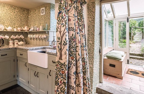 Hutton le Hole Cottage | 3 bedroom accommodation in Hutton-Le-Hole, near Kirkbymoorside