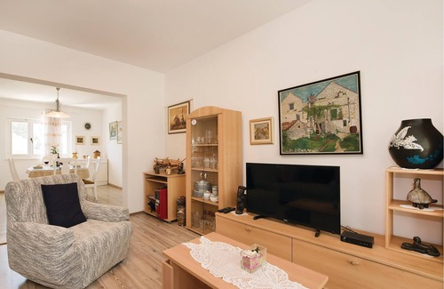 Ruzic House | 3 bedroom accommodation in Ruzic