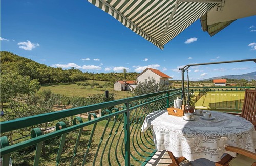 Ruzic House | 3 bedroom accommodation in Ruzic