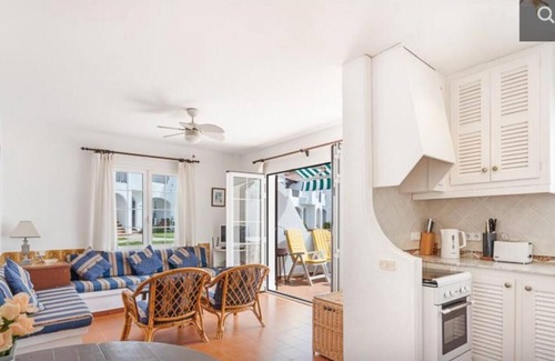 Sant Jaume Mediterrani Apartment | 3-bedroom air-conditioned apartment a stone's throw from the beach