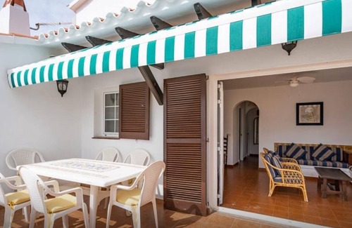 Sant Jaume Mediterrani Apartment | 3-bedroom air-conditioned apartment a stone's throw from the beach