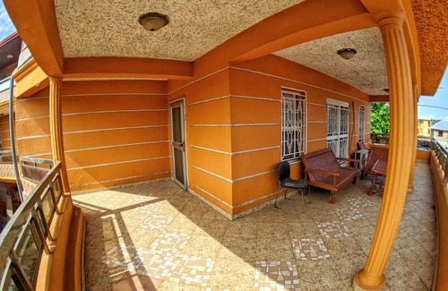 Freetown Apartment | 3 bedroom apartment close to the beach