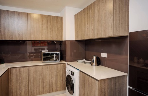 Kaduruduwa Apartment | 3-bedroom apartment in welcoming Galle with fitness room, AC