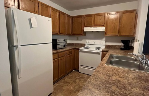 Kabrich Crescent Apartment | 3-bedroom Apartment in Blacksburg, Half a Mile from Downtown!