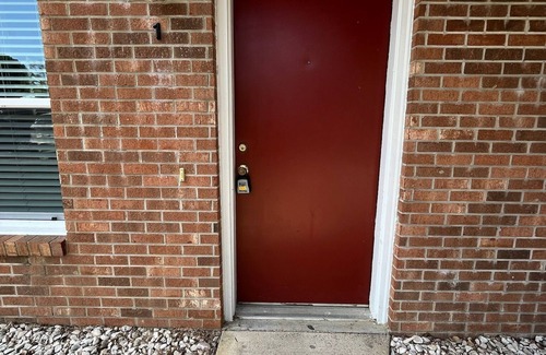 Kabrich Crescent Apartment | 3-bedroom Apartment in Blacksburg, Half a Mile from Downtown!